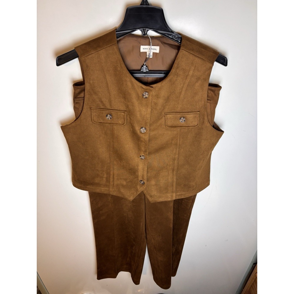 SOHO Apparel brown Faux suede vest V-neckline and Matching Pants Size XL